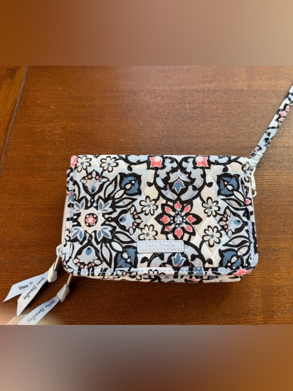 Vera Bradley RFID Tech Lisbon Medallion Wristlet W/Double Zipper Pouches